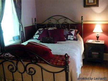 The Solon Langworthy House Hotel Dubuque Ruang foto